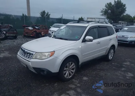 2011 Subaru Forester 2.5X Touring из США, поврежденный, VIN JF2SHAGCXBH722251